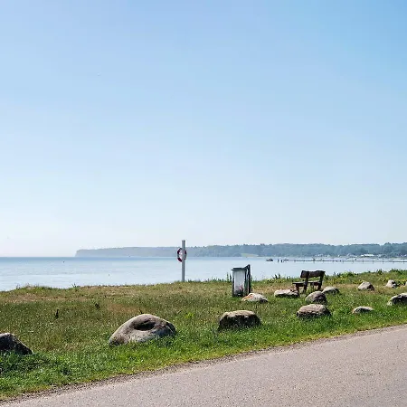 Holiday Home Bjert * Sonder Bjert